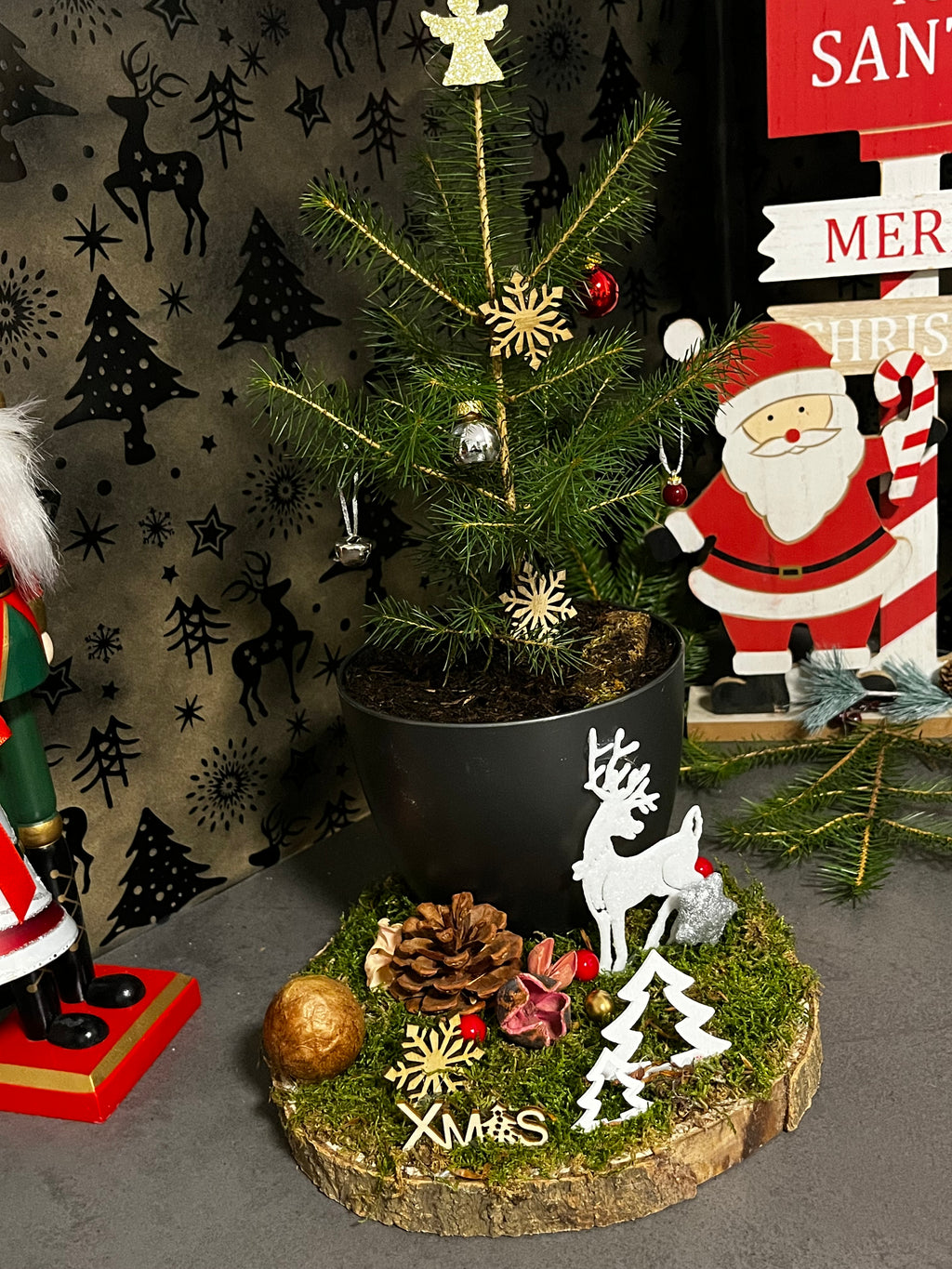 Woodland Reindeer Christmas Tree