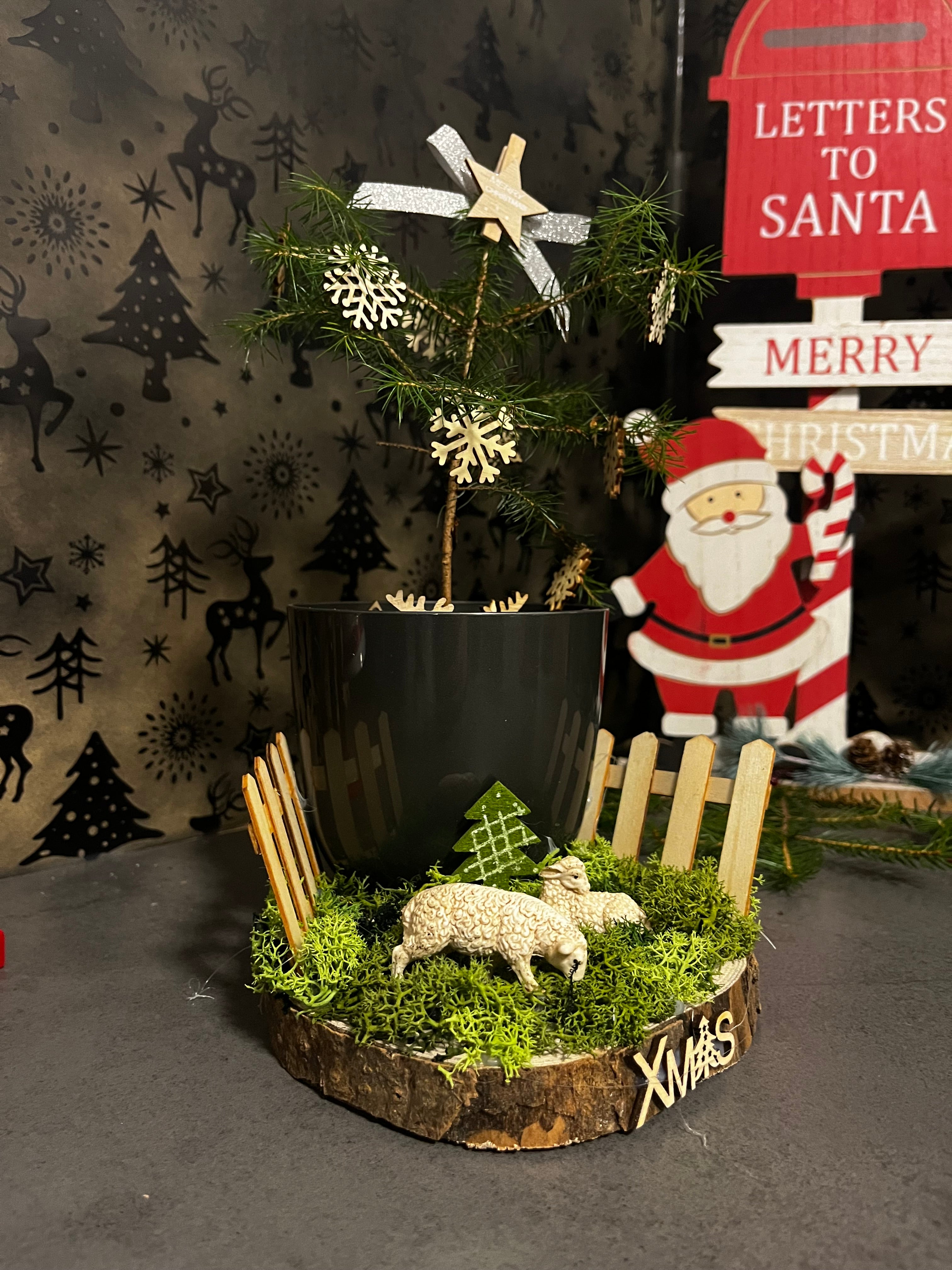 Winter Farm Mini Christmas Tree