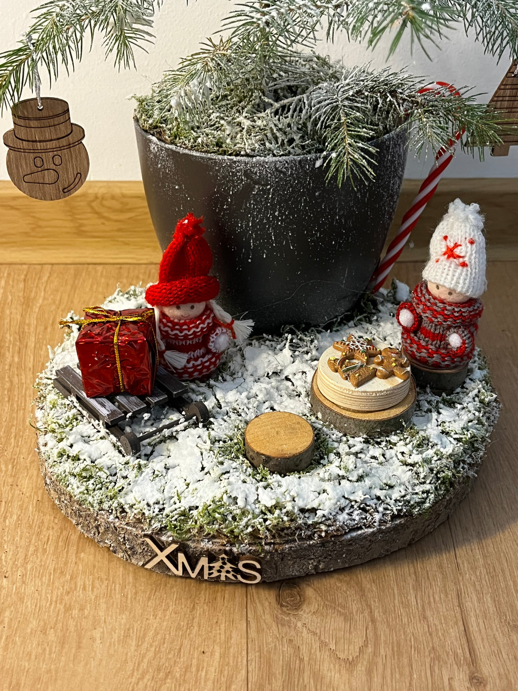 Winter Wonderland Mini Xmas Tree